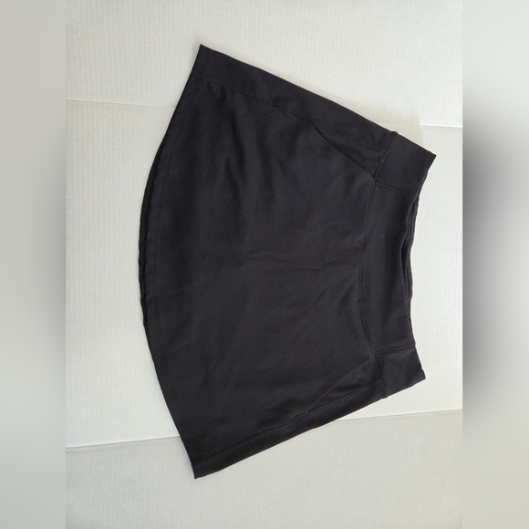 LOLE skort with pockets size medium - Picture 2 of 5